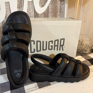 Cougar Sleek Black Slide Sandals size 9 $120